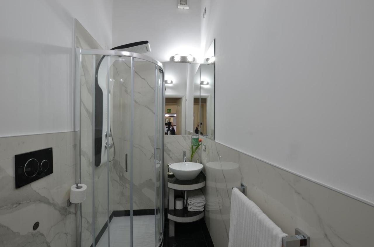 Roman Nights Bagian luar foto